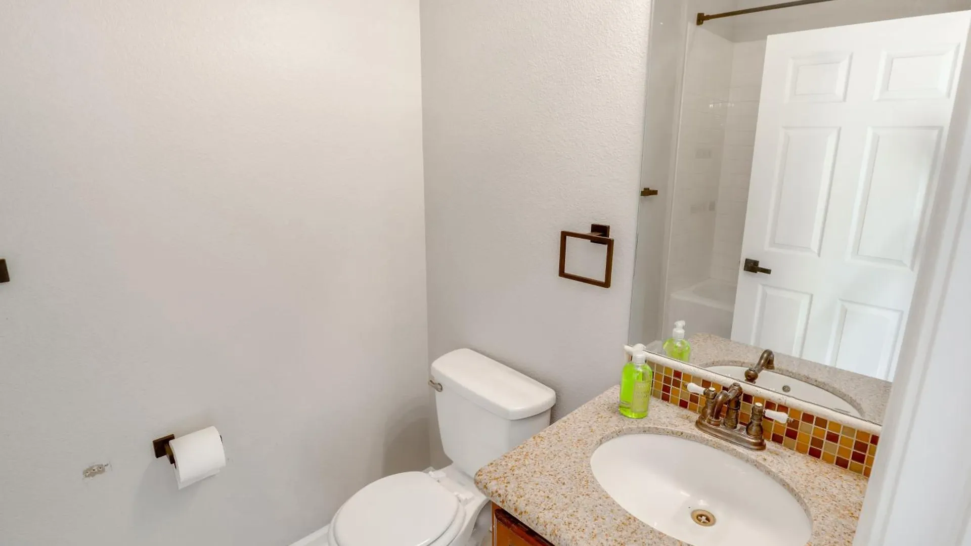 7 Mi To Fremont Street Spacious Vegas Home! Las Vegas