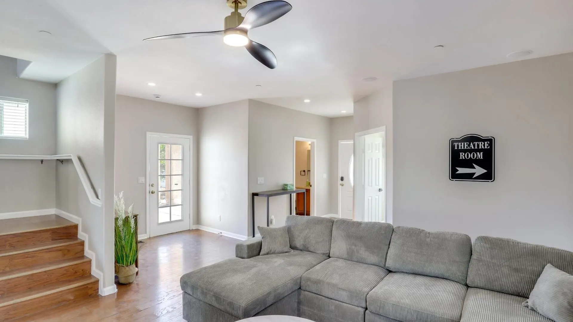 בית נופש לאס וגאס 7 Mi To Fremont Street Spacious Vegas Home!